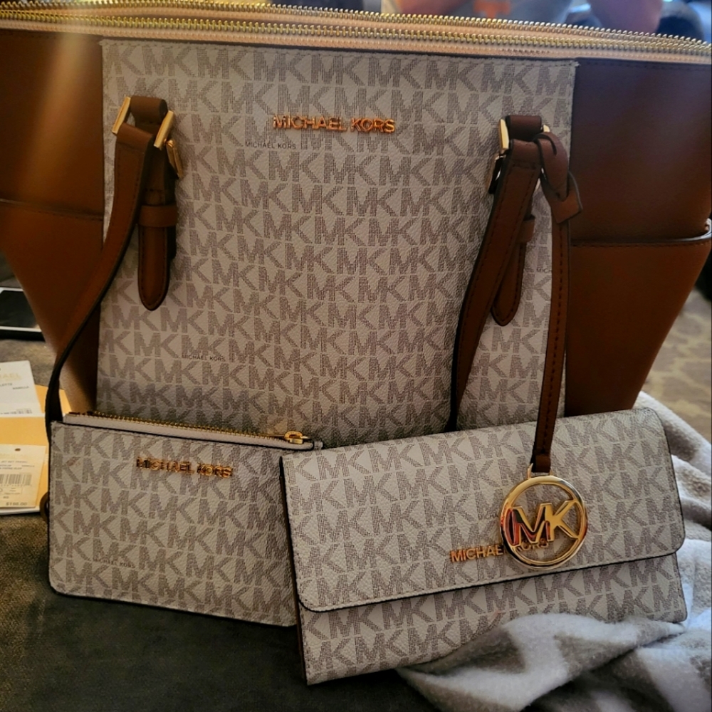 Michael kors wallet, purse,  and coin purse all brand new with tags